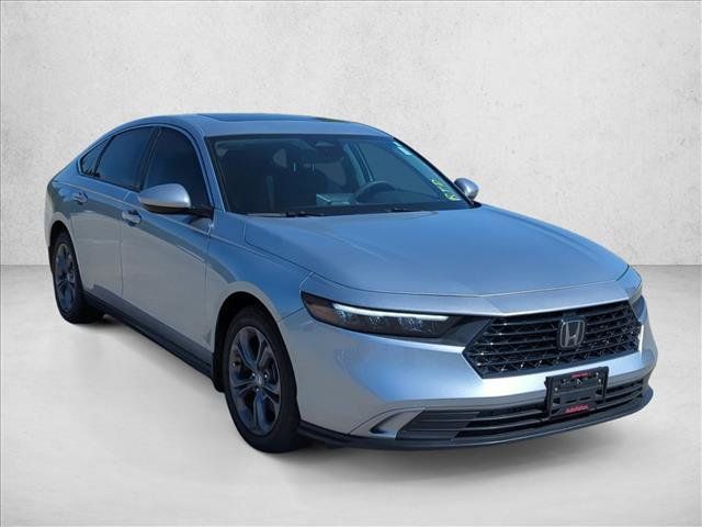 Used 2024 Honda Accord EX image 3