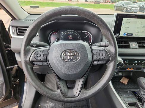 Used 2024 Toyota RAV4 XLE image 18