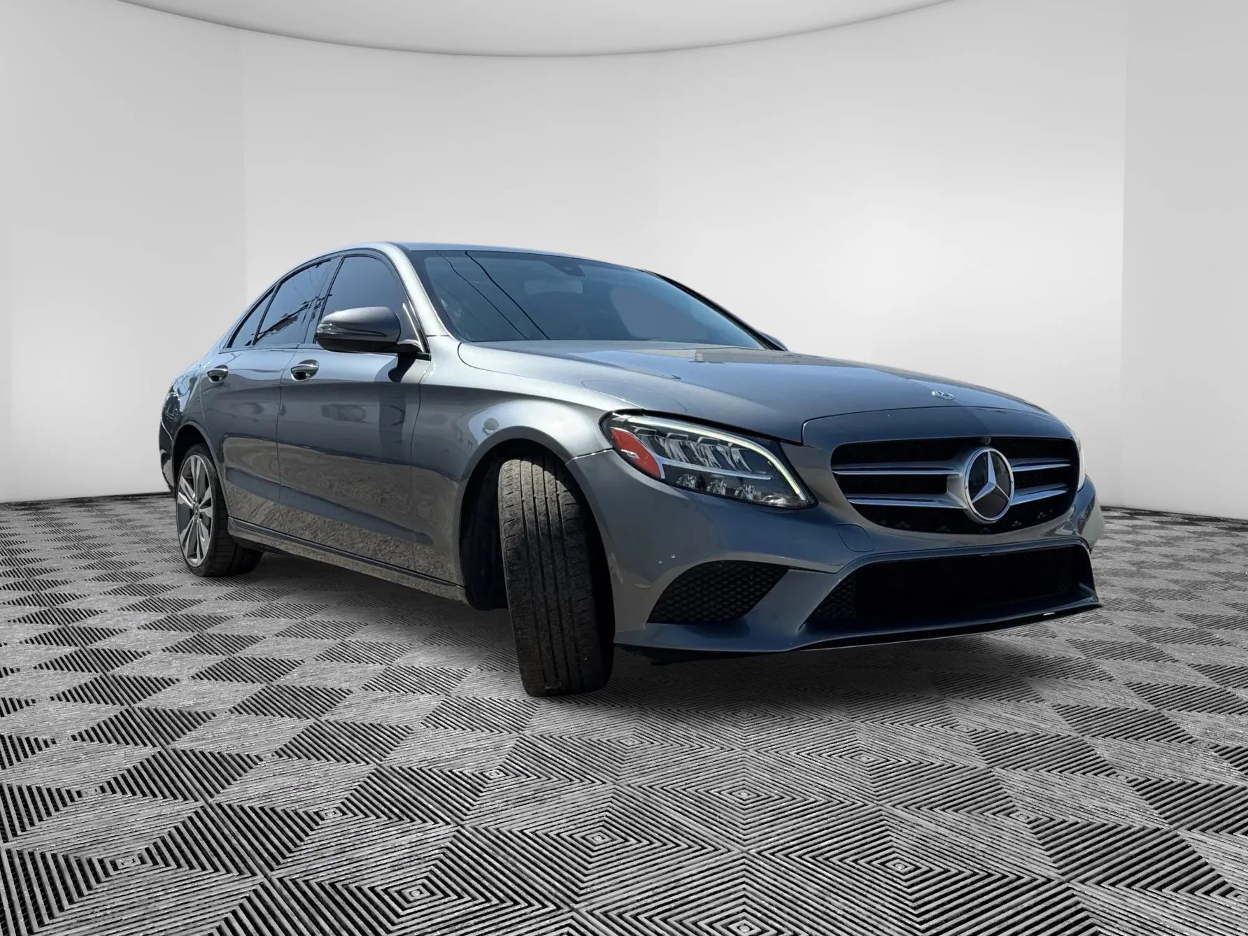 Used 2019 Mercedes-Benz C 300 Sedan w/ Premium Package image 4
