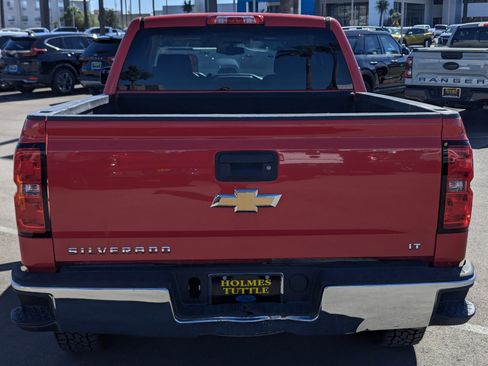 Used 2018 Chevrolet Silverado 1500 LT image 3