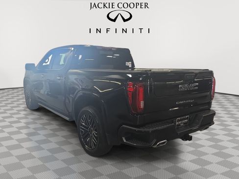 Used 2022 GMC Sierra 1500 Denali Ultimate AWD/4WD image 7