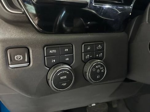 Used 2023 Chevrolet Silverado 1500 LTZ w/ LTZ Convenience Package II AWD/4WD image 10