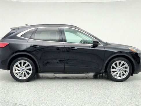 Used 2021 Ford Escape Titanium w/ Titanium Elite Package image 4