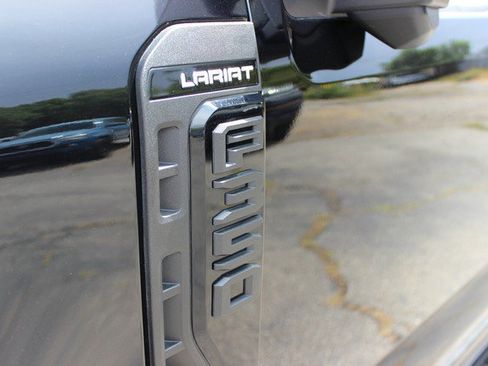 Used 2025 Ford F350 Lariat w/ Black Appearance Package AWD/4WD image 3
