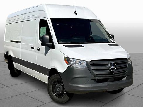 New 2025 Mercedes-Benz Sprinter 3500 image 2