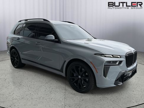 Certified 2023 BMW X7 xDrive40i w/ M Sport Package AWD/4WD image 8