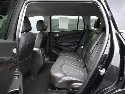 Used 2019 Buick Envision Essence image 15