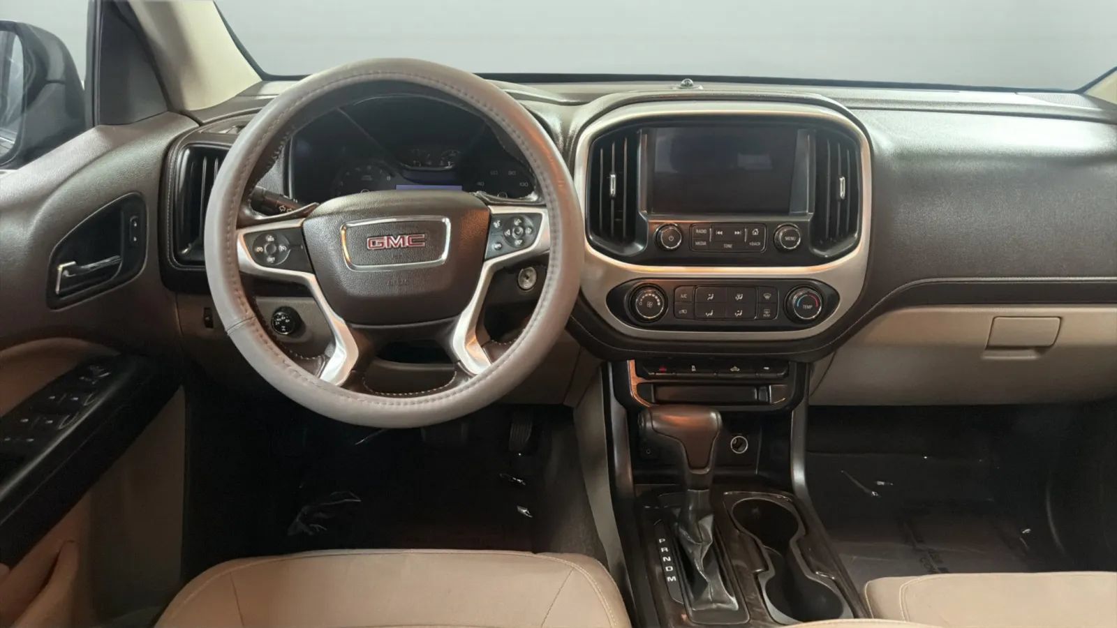 Used 2016 GMC Canyon SLE AWD/4WD image 10