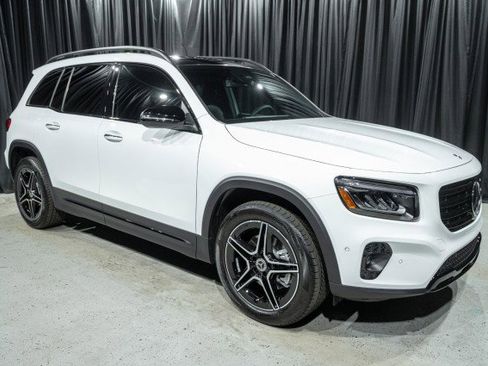 New 2026 Mercedes-Benz GLB 250 image 3