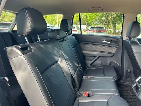 Used 2023 Volkswagen Atlas SE w/ Black Wheel Package FWD image 53