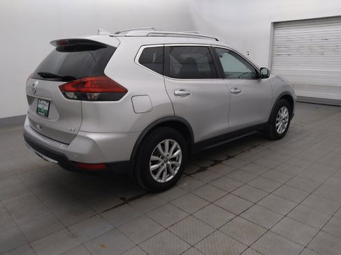 Used 2020 Nissan Rogue SV FWD image 10