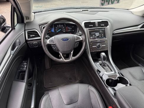 Used 2016 Ford Fusion Titanium FWD image 15
