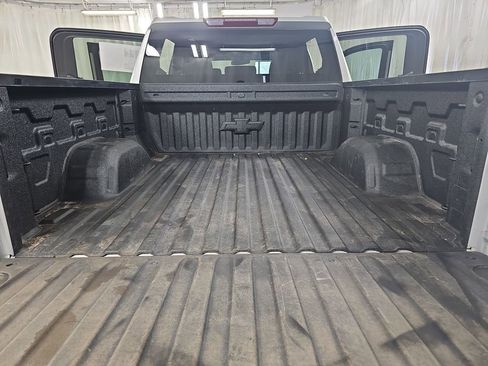 Used 2021 Chevrolet Silverado 1500 LT image 15