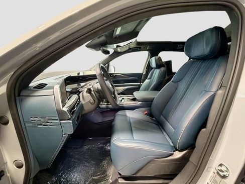 New 2026 Cadillac Escalade IQ Sport 2 w/ LPO, ONYX Package AWD/4WD image 19