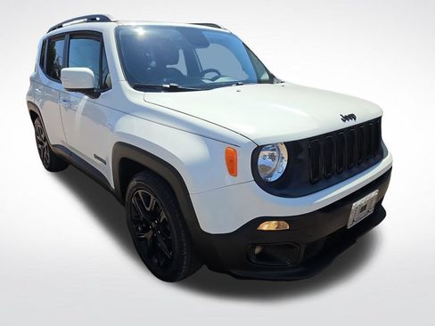 Used 2017 Jeep Renegade Altitude FWD image 7
