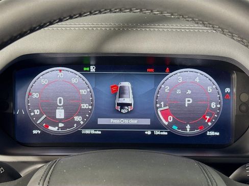 Used 2025 Land Rover Defender 130 V8 image 12