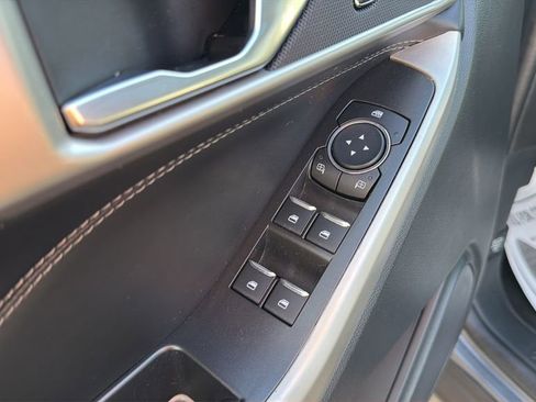 Used 2023 Ford Explorer XLT w/ Equipment Group 202A image 25