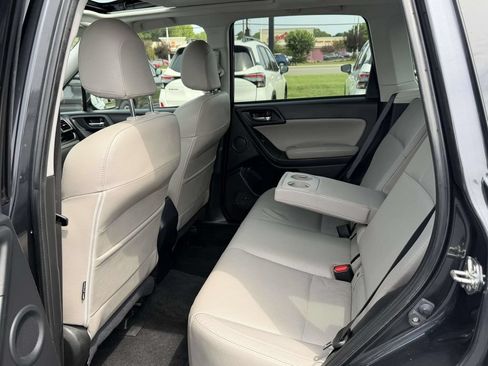 Used 2018 Subaru Forester 2.5i Limited AWD/4WD image 15