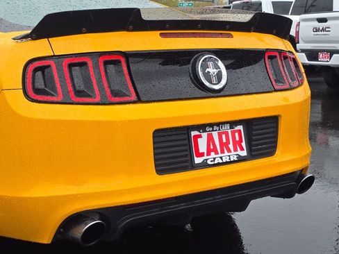 Used 2013 Ford Mustang Boss 302 w/ Boss 302 Accessory Pkg RWD image 52