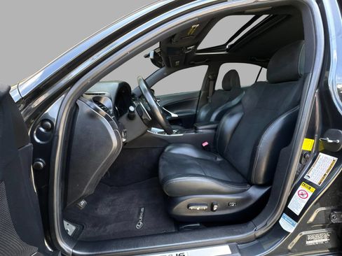 Used 2011 Lexus IS 250 w/ F-Sport Pkg w/Summer Tires RWD image 14