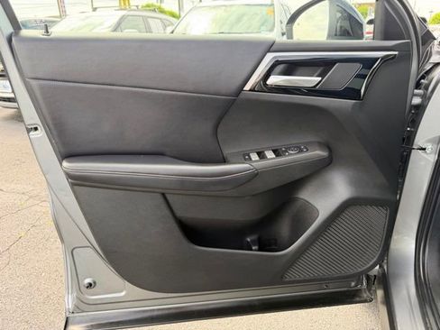 Used 2022 Mitsubishi Outlander SE AWD/4WD image 16