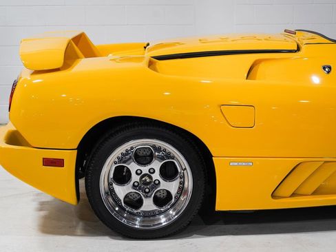 Used 1998 Lamborghini Diablo VT image 19