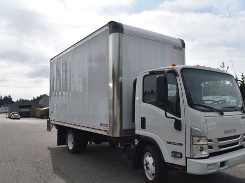 New 2024 Isuzu NPR image 7