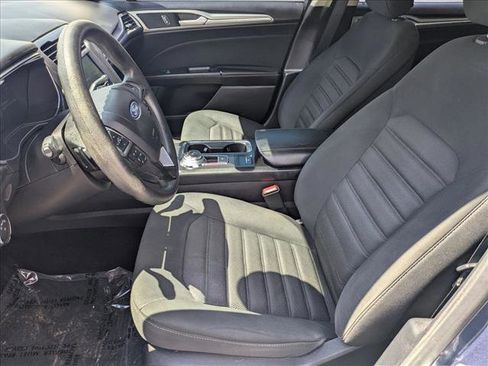 Used 2019 Ford Fusion SE FWD image 15