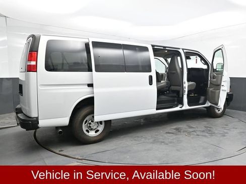 Used 2024 Chevrolet Express 3500 LS RWD image 47