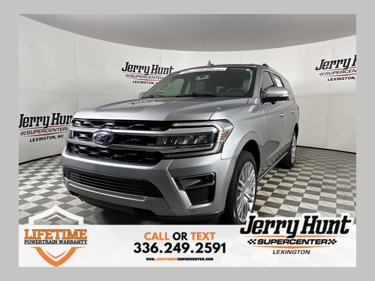 Used 2024 Ford Expedition Limited AWD/4WD image 1