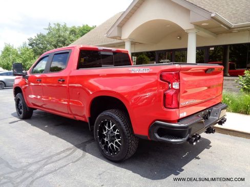 Used 2019 Chevrolet Silverado 1500 LT Trail Boss AWD/4WD image 4