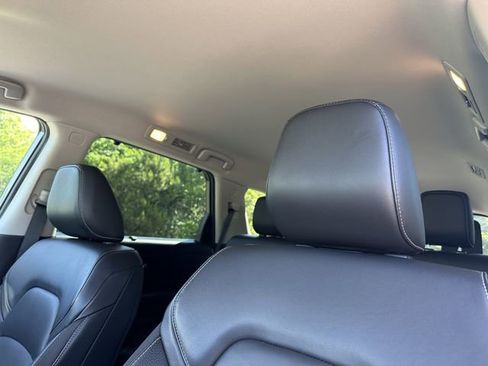 Certified 2025 Nissan Pathfinder SL AWD/4WD image 35