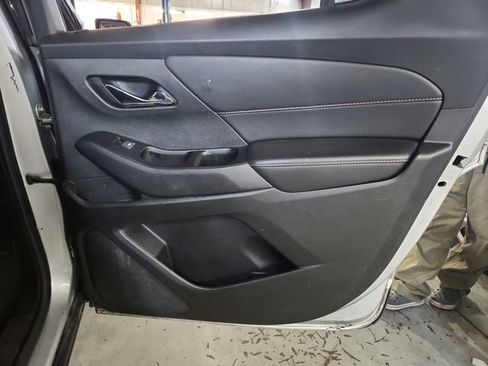 Used 2019 Chevrolet Traverse LT w/ LT Premium Package AWD/4WD image 26