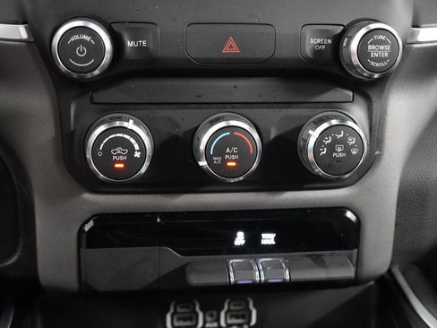 Used 2022 RAM 1500 Big Horn AWD/4WD image 28