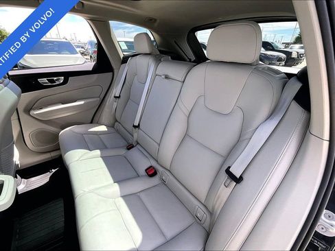 Used 2024 Volvo XC60 B5 Plus w/ Protection Package Premier AWD/4WD image 32