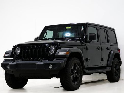 Used 2022 Jeep Wrangler Unlimited Sport image 3