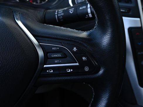 Used 2022 INFINITI Q50 Luxe w/ Cargo Package image 34