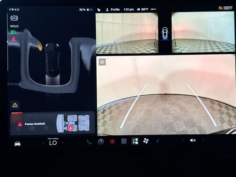 Used 2024 Tesla Model Y Long Range AWD/4WD image 19