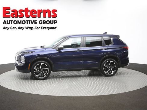 Used 2023 Mitsubishi Outlander SE AWD/4WD image 59