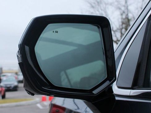 Used 2021 Cadillac Escalade Premium Luxury w/ Driver Assist Tech Package image 8