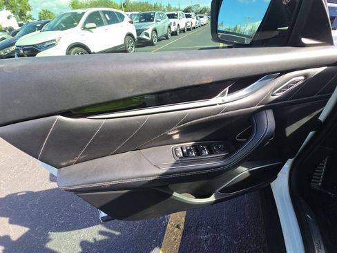 Used 2019 Maserati Levante GranSport image 7