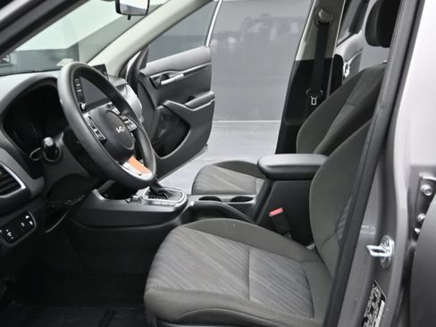 Used 2022 Kia Seltos LX AWD/4WD image 16