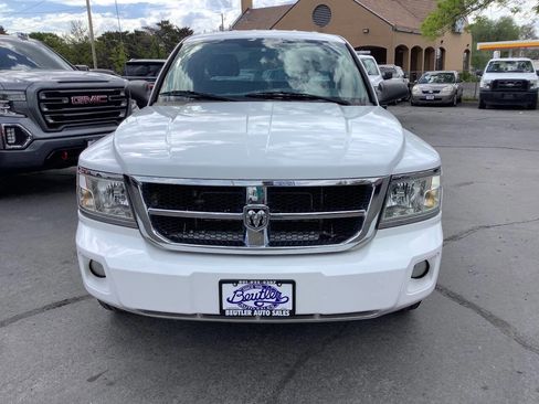 Used 2010 Dodge Dakota ST w/ Extra Security Group AWD/4WD image 4