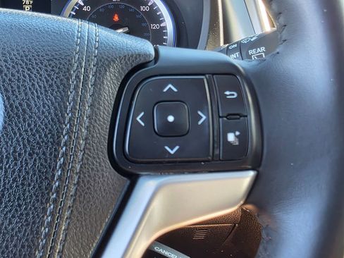 Used 2016 Toyota Highlander Limited image 33