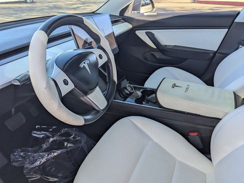 Used 2019 Tesla Model 3 Long Range image 27