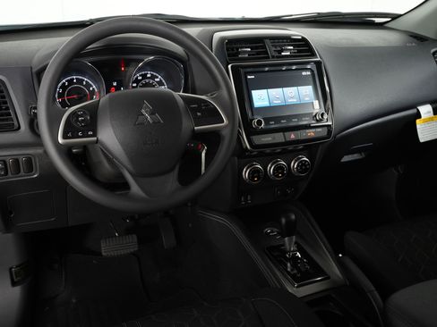 New 2026 Mitsubishi Outlander Sport ES image 9
