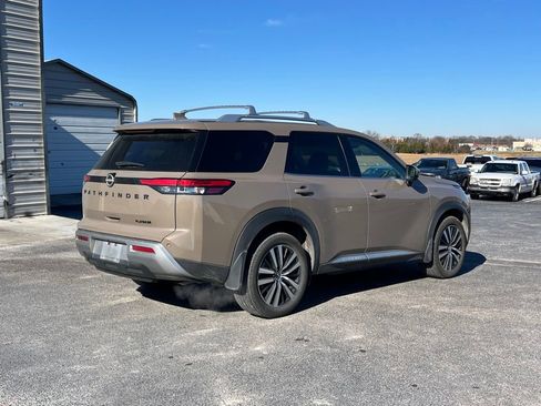 Used 2023 Nissan Pathfinder Platinum w/ Black Appearance Package image 5