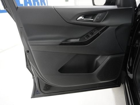 New 2026 Chevrolet Equinox LT image 12