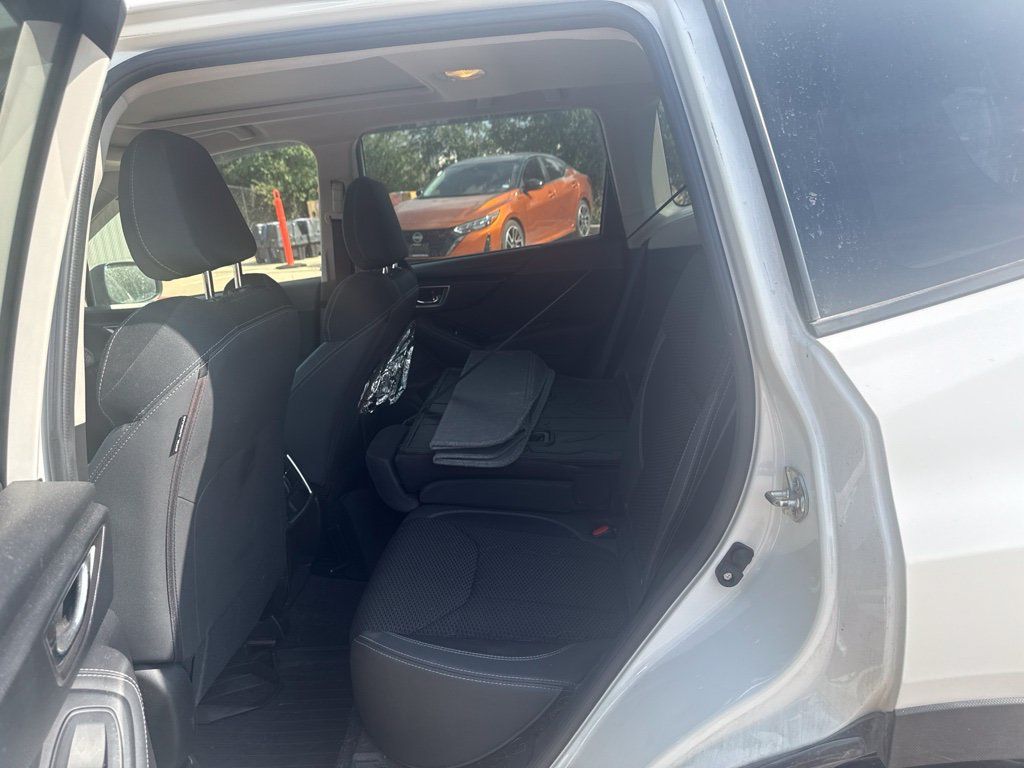Used 2019 Subaru Forester Premium w/ Popular Package #1 AWD/4WD image 12