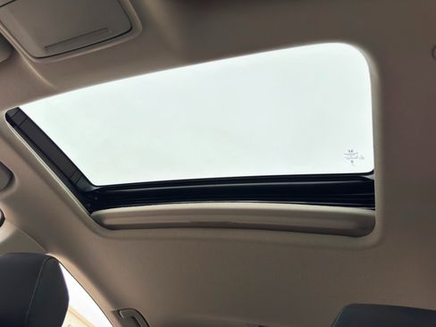Used 2023 Honda Accord EX image 11